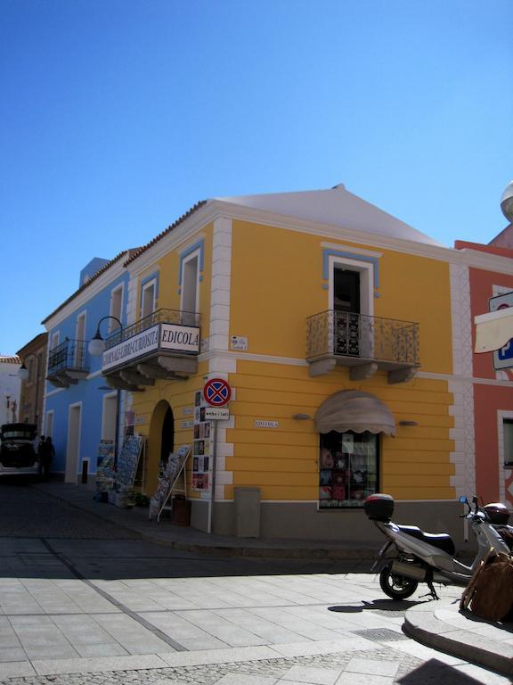 Hotel Moderno Santa Teresa Gallura Eksteriør billede