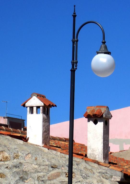 Hotel Moderno Santa Teresa Gallura Eksteriør billede